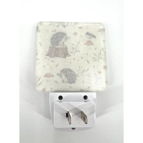 Hedgehogs Nightlight LED Nursery Baby Kids Shower Gift Auto On Off Lighting - Picture 3 of 4